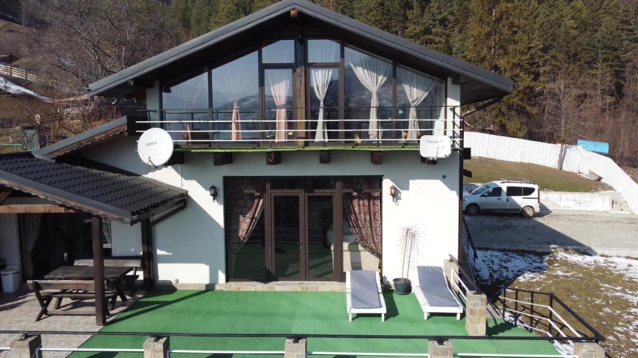 Casa Yla Villa Piatra Neamt Bagian luar foto