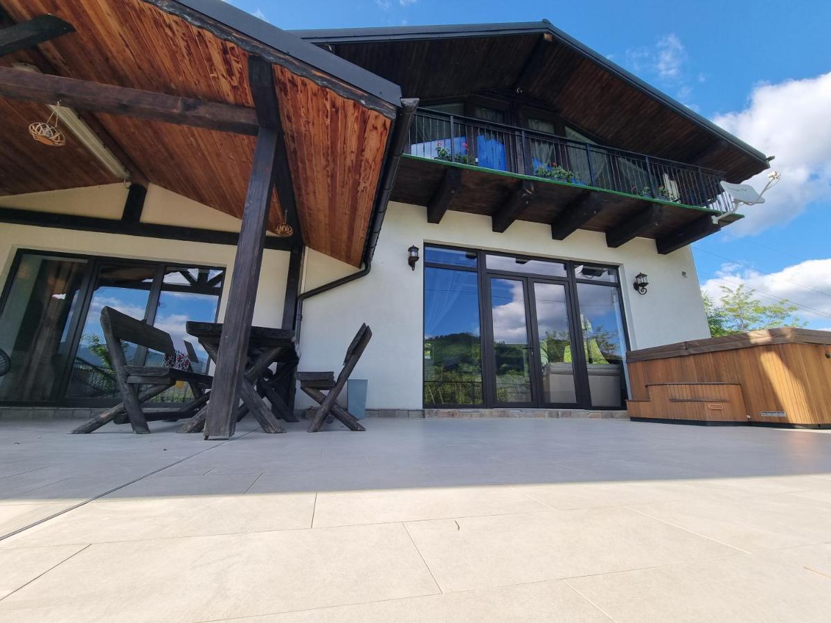 Casa Yla Villa Piatra Neamt Bagian luar foto