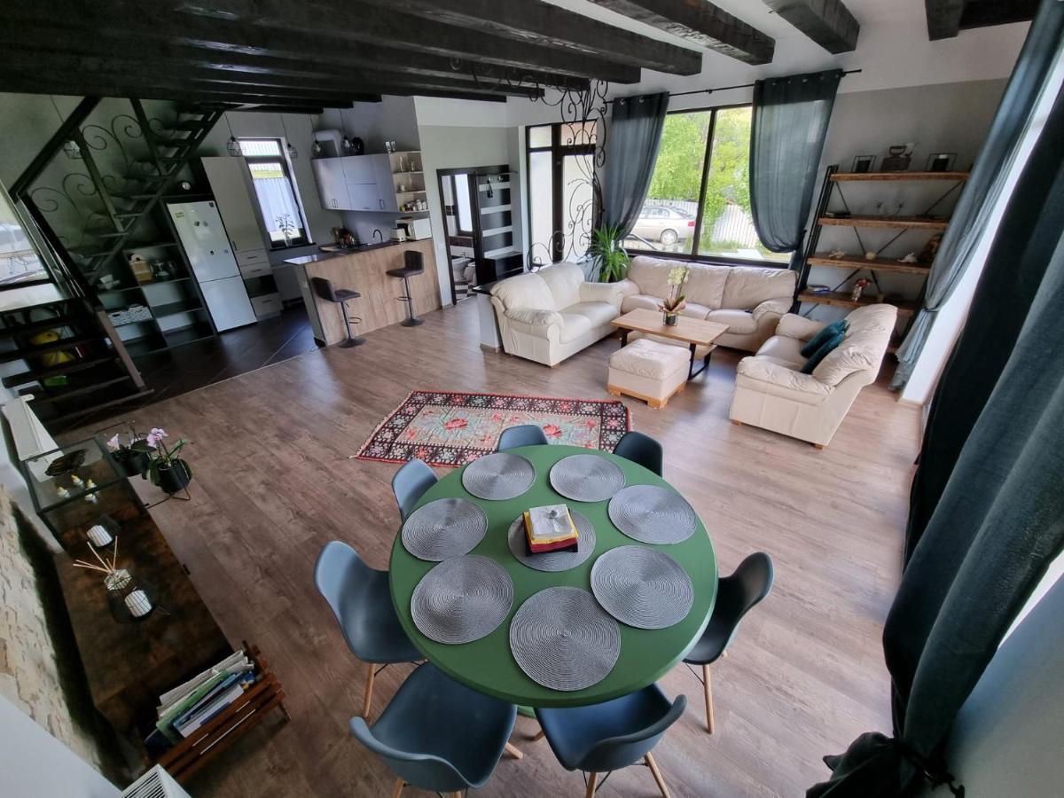 Casa Yla Villa Piatra Neamt Bagian luar foto