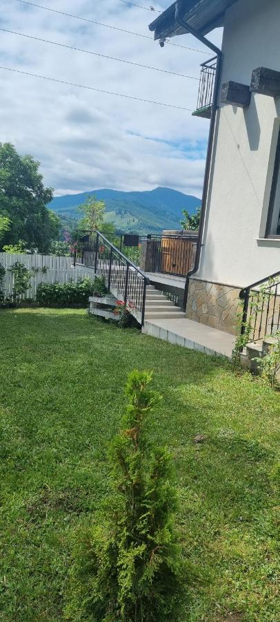 Casa Yla Villa Piatra Neamt Bagian luar foto