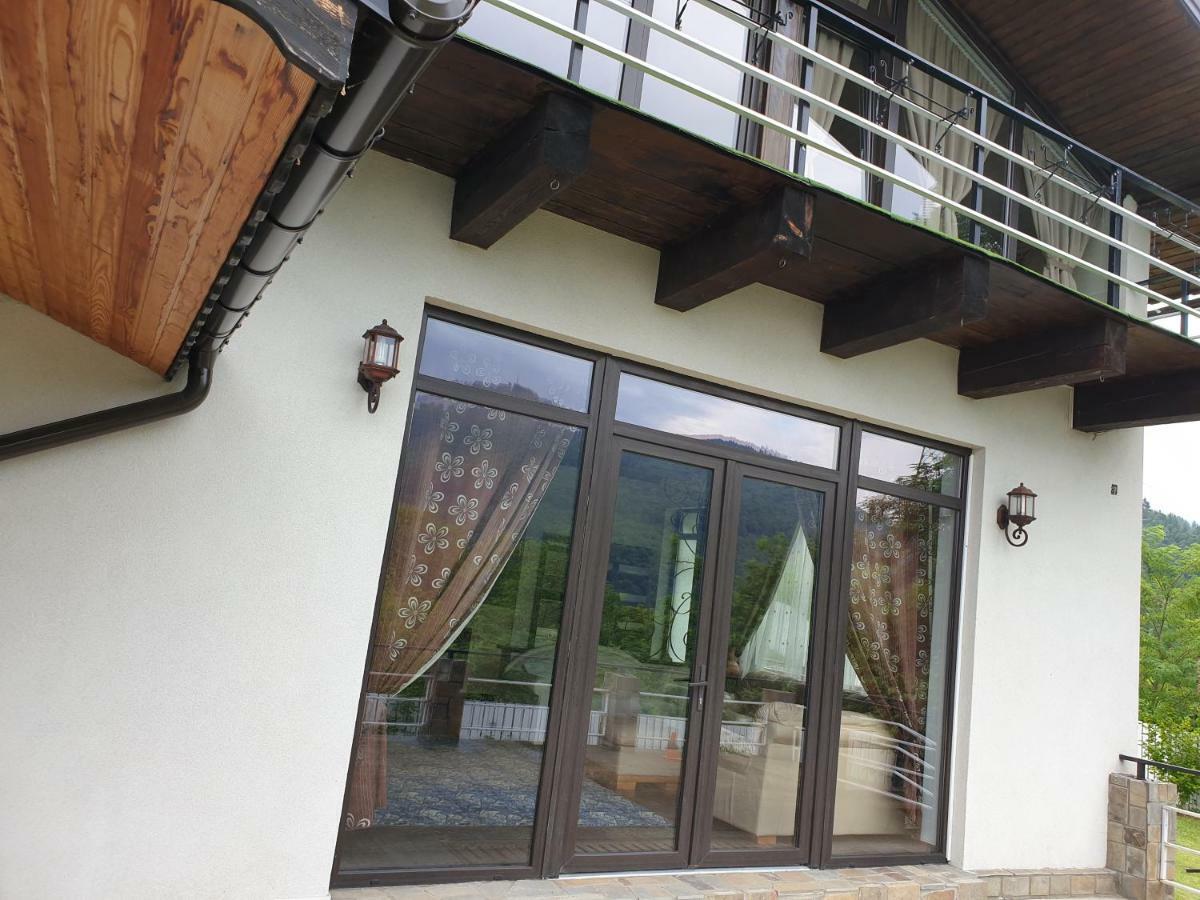 Casa Yla Villa Piatra Neamt Bagian luar foto